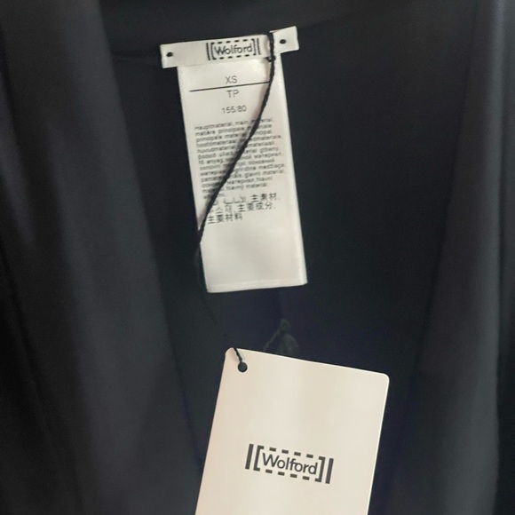 NEW WOLFORD Bodysuit Shannon Faux Wrap in Black Shiny Draped Front Full Back XS - Picture 5 of 9